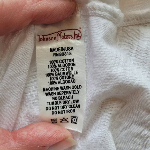 RARE Women’s Johnson Motors Winged Wheel Tee – Size Large (Fitted) - Picture 5 of 6